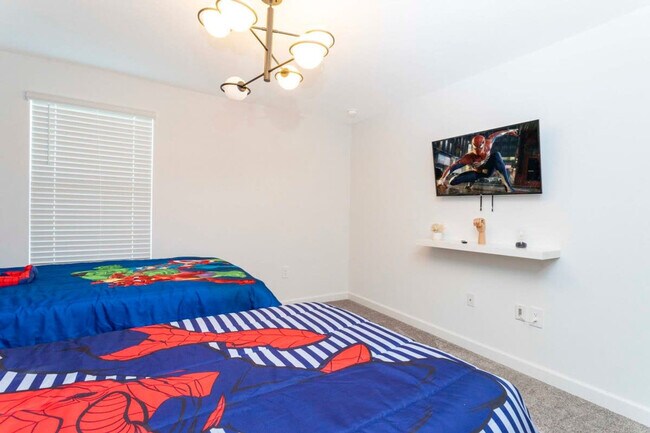 Building Photo - 9202 Sommerset Hills Dr