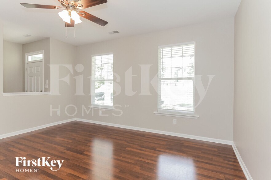 Building Photo - 2607 Winding River Dr