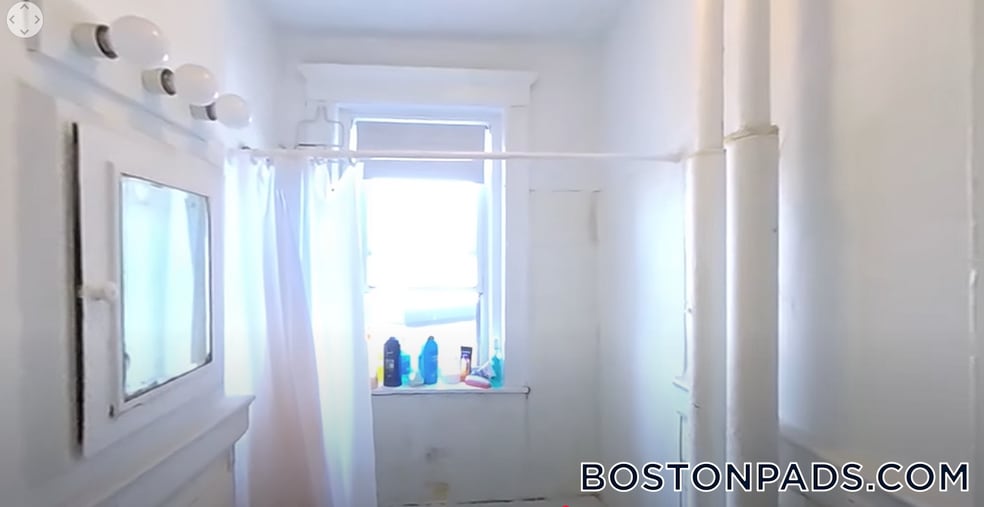 Building Photo - 1163 Boylston St