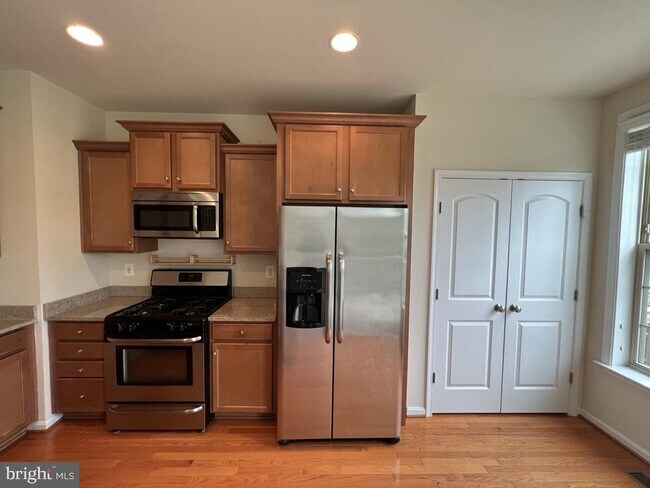 Primary Photo - 1116 Carinoso Cir