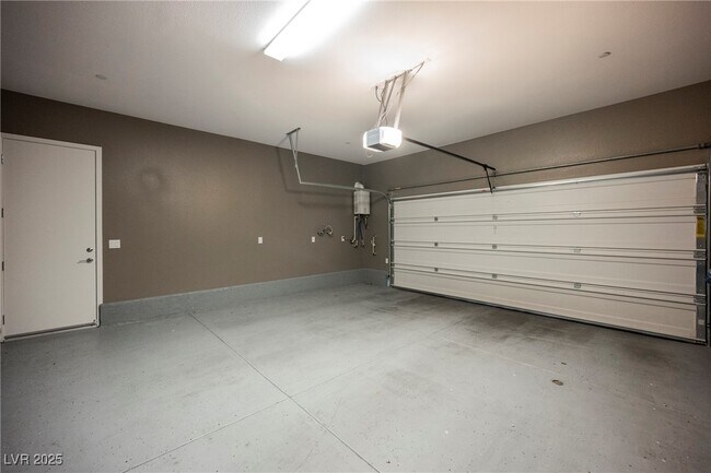 Building Photo - 11262 Cactus Tower Ave