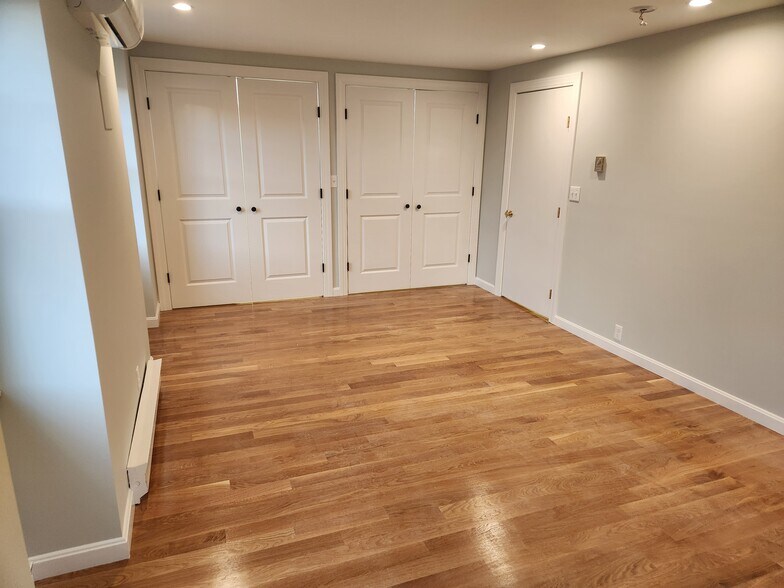 Building Photo - 3 Gannon Ct