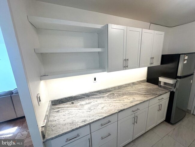 Building Photo - 6621 Wakefield Dr