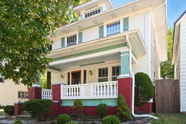 Building Photo - NEW LISTING! Spacious 3-Bedroom Home with ...