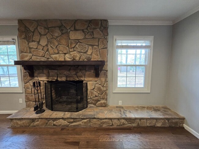 Building Photo - 3456 Regiment Dr