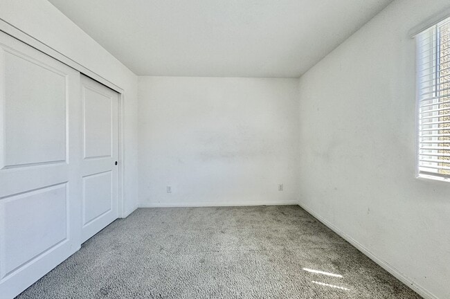Building Photo - 12349 Radiant Sunrise Rd