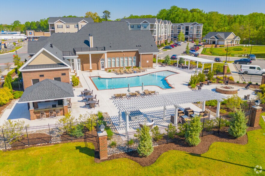 Meridian Obici 1000 Meridian Obici Way Suffolk VA 23434 Apartment