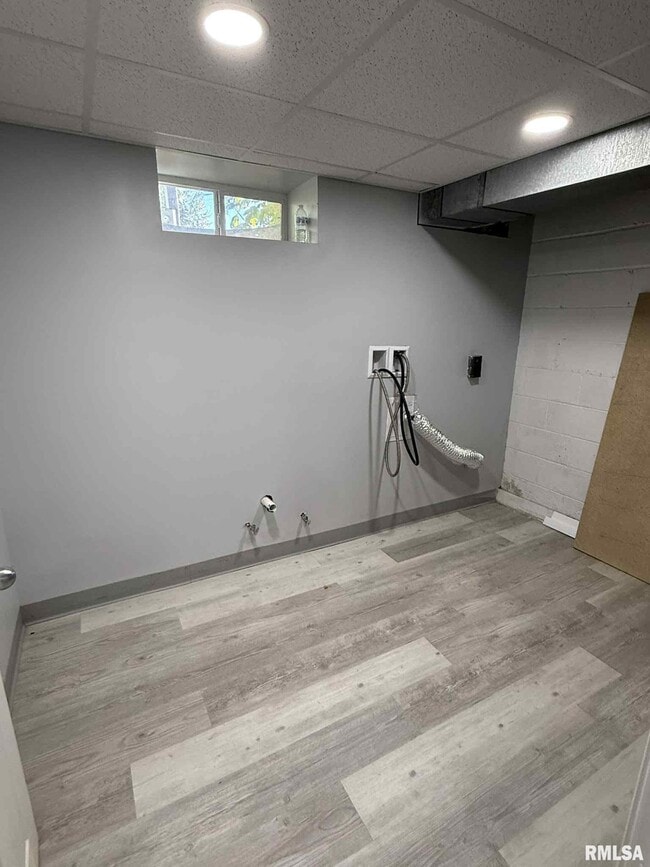 Building Photo - 3250 S 1st St