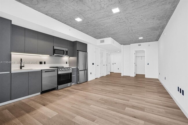 Building Photo - 307 SW 5th St