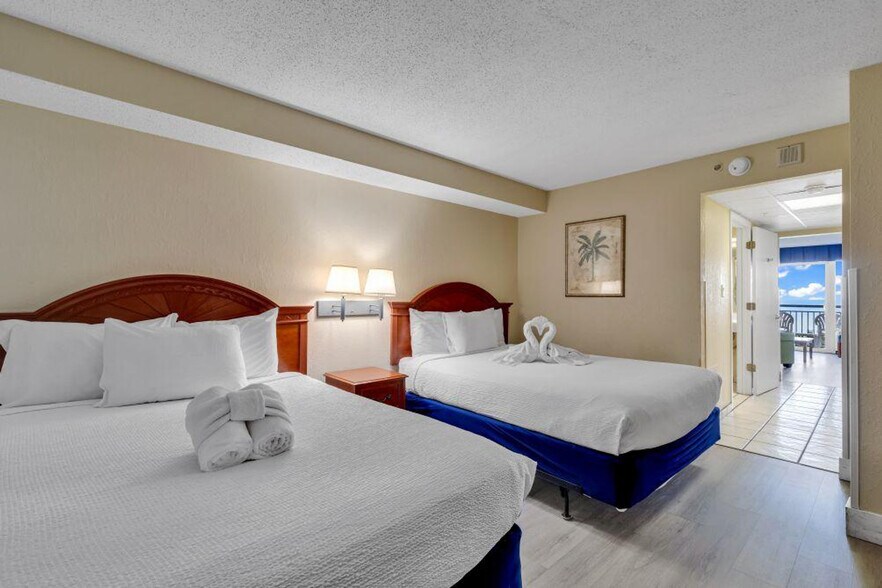 Building Photo - 2300 N Ocean Blvd