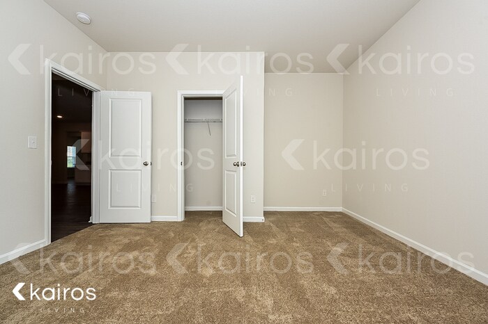 Building Photo - 7000 Pinehurst Way N