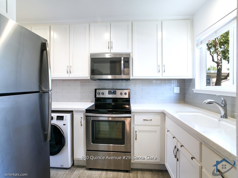 Building Photo - 840 Quince Ave