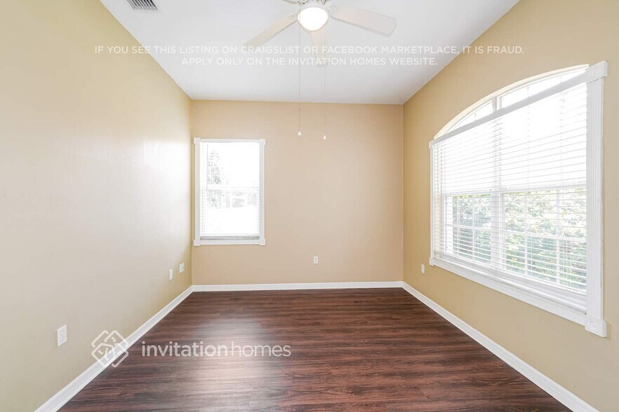 Building Photo - 1649 Oak Park Ct