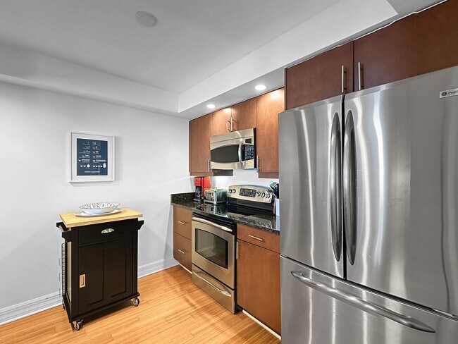 Building Photo - 3000 N Ocean Dr