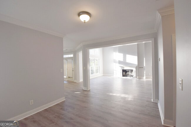 Building Photo - 204 Lenox Dr