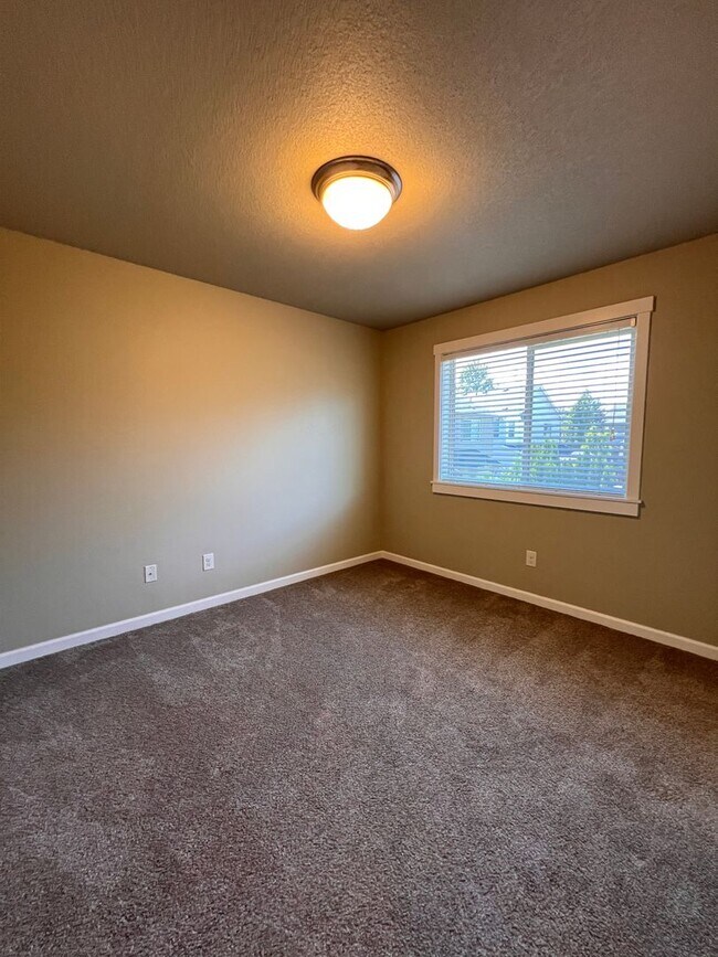 Building Photo - 503 N 41st Pl