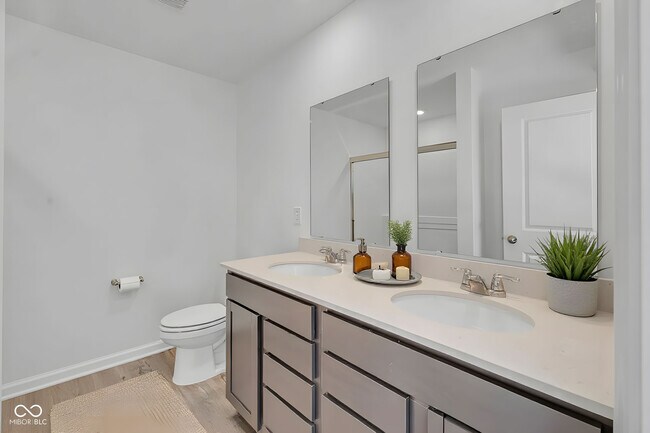 Building Photo - 6267 Wasco Dr