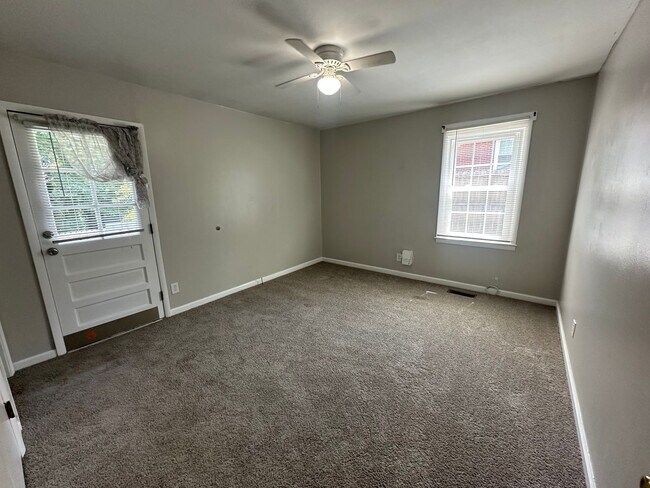 Building Photo - 3514 Ridgecrest Ave