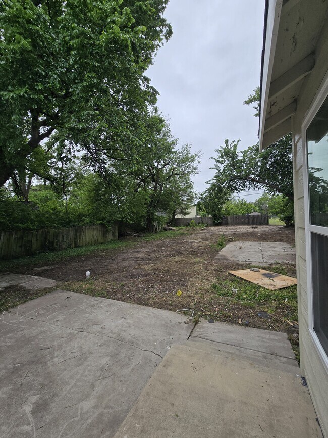 Building Photo - 1031 New York St