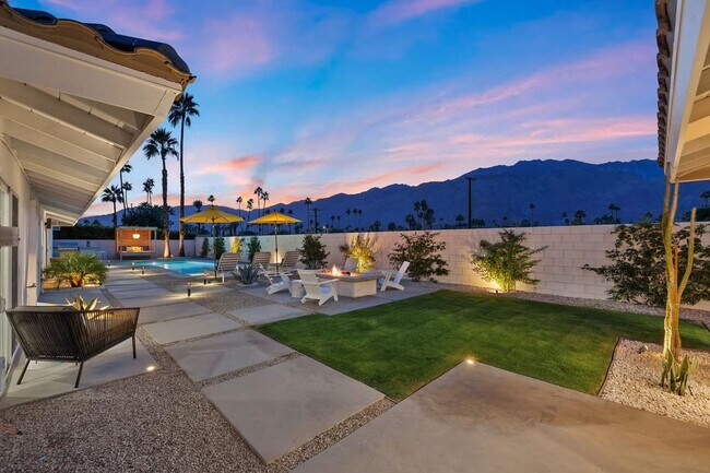 Building Photo - Casa del Sol- Modern Paradise w/ Pool and Casita (Monthly Only - No Long Term)