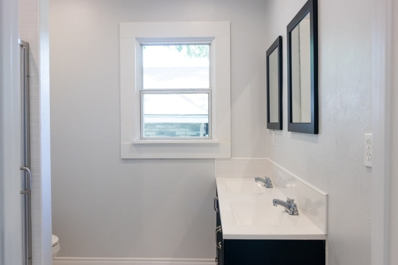 Building Photo - 1319 NE 15th St