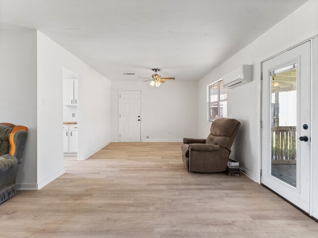 Building Photo - 5519 Kincer Rd