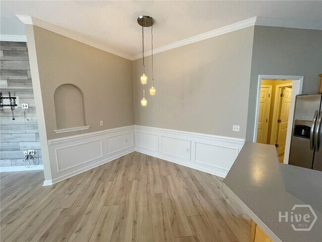 Building Photo - 322 Laurel Hill Cir