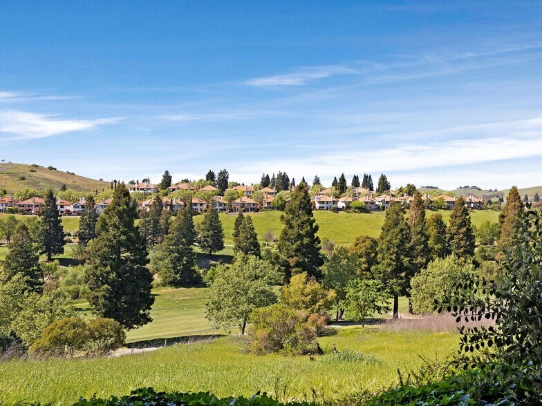 Building Photo - 805 Watson Canyon Ct