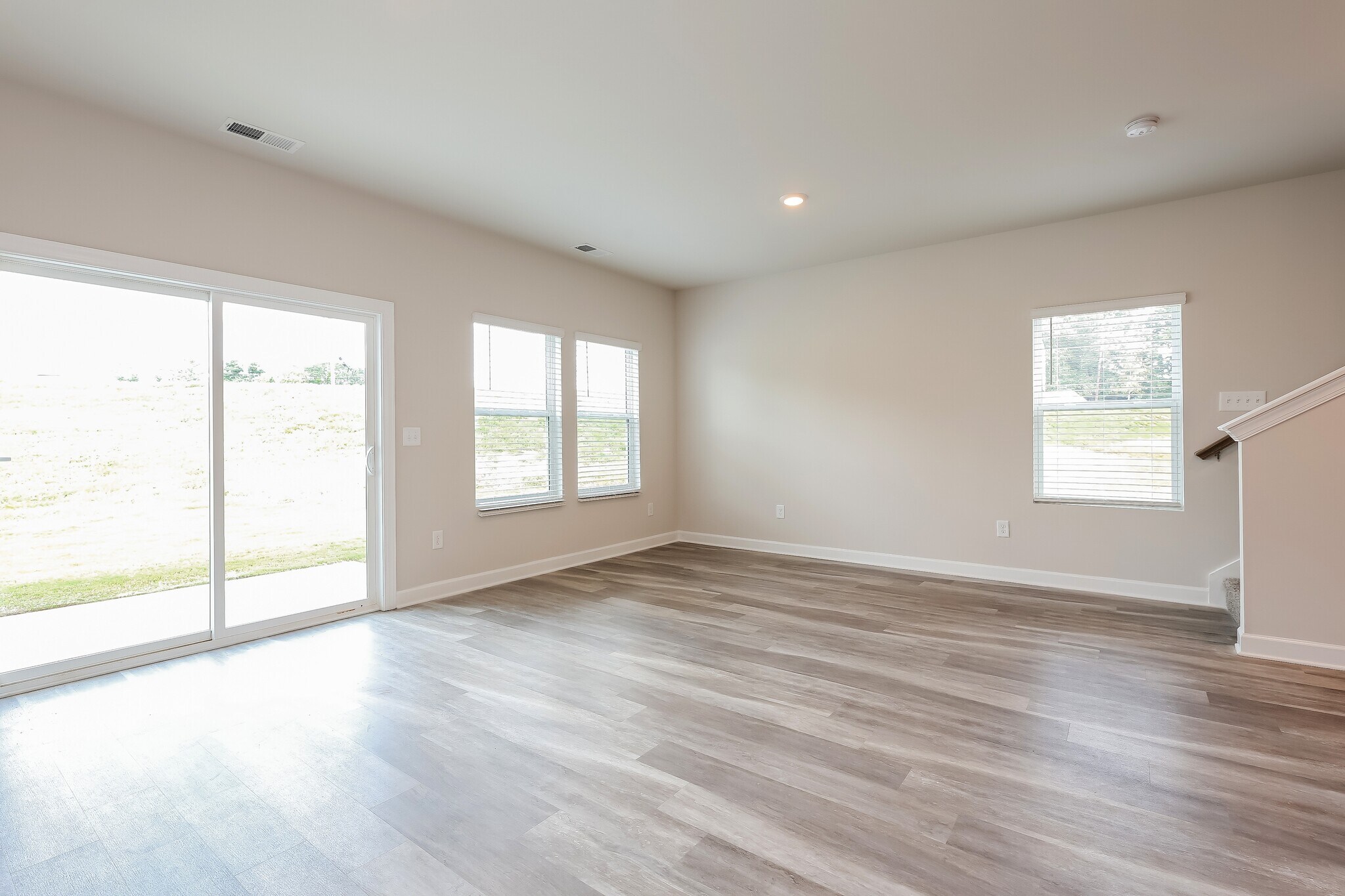 Building Photo - 226 Telford Dr