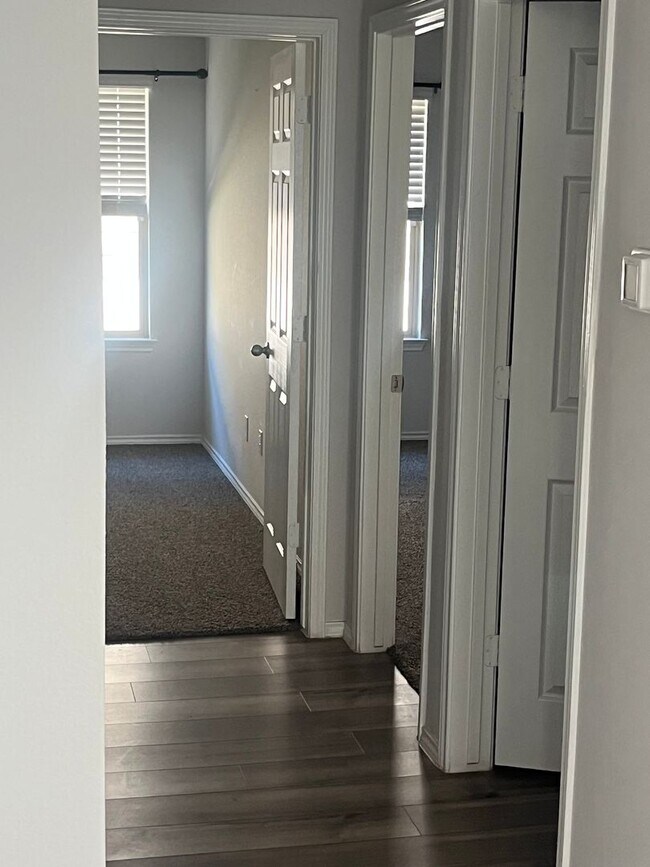 Building Photo - Rental Home In Excellent Condition