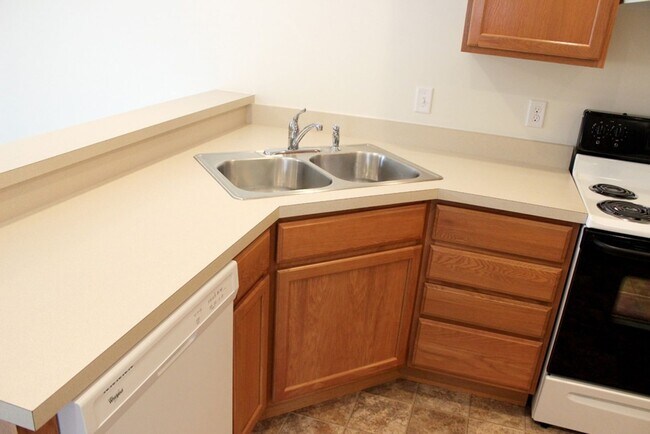 Building Photo - Messler Family Investments LLC DBA Laurel ...