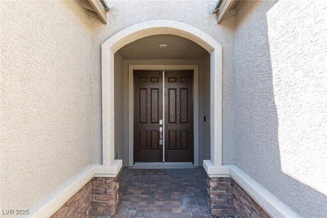 Building Photo - 1639 Dire Wolf Ave
