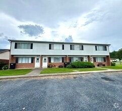 Building Photo - Charming 3 Bedroom Townhouse in New Market