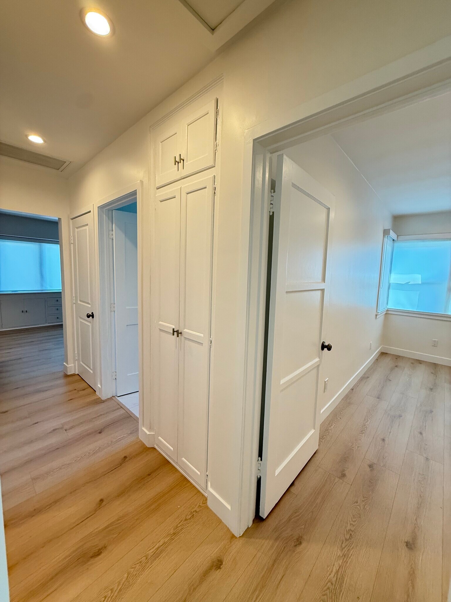 Building Photo - 3702 Somerset Dr