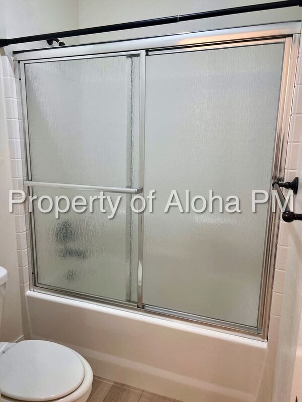 Building Photo - 496 N Emma Ave