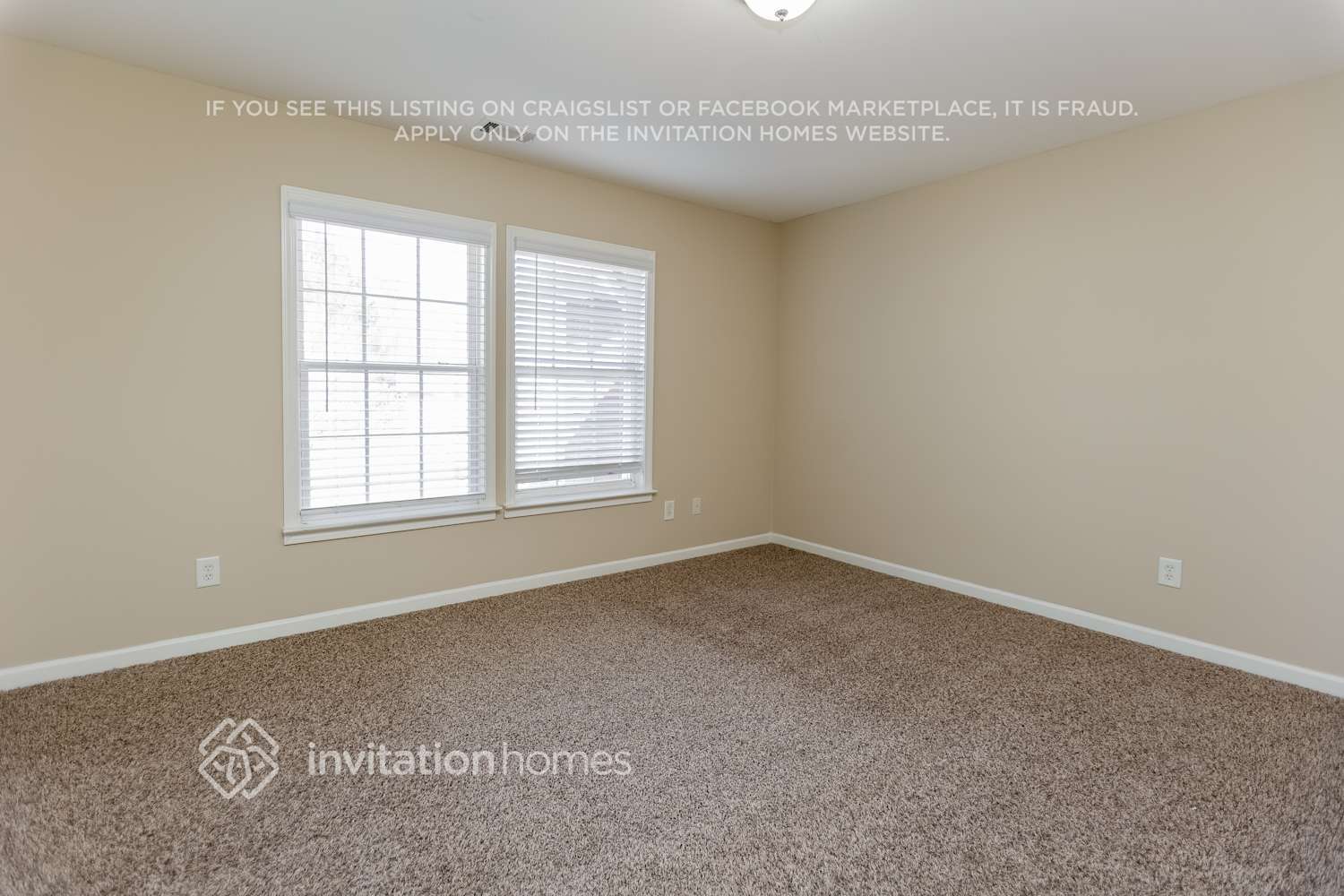 Building Photo - 335 Yellow Iris Rd SE