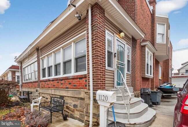 Building Photo - 1120 Haworth St