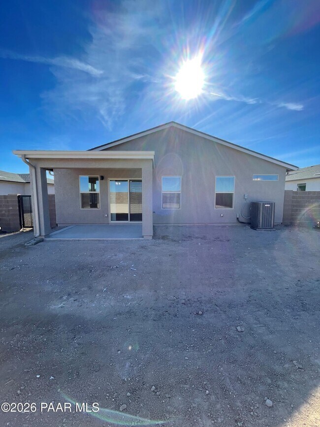 Building Photo - 1118 Helsing Rd