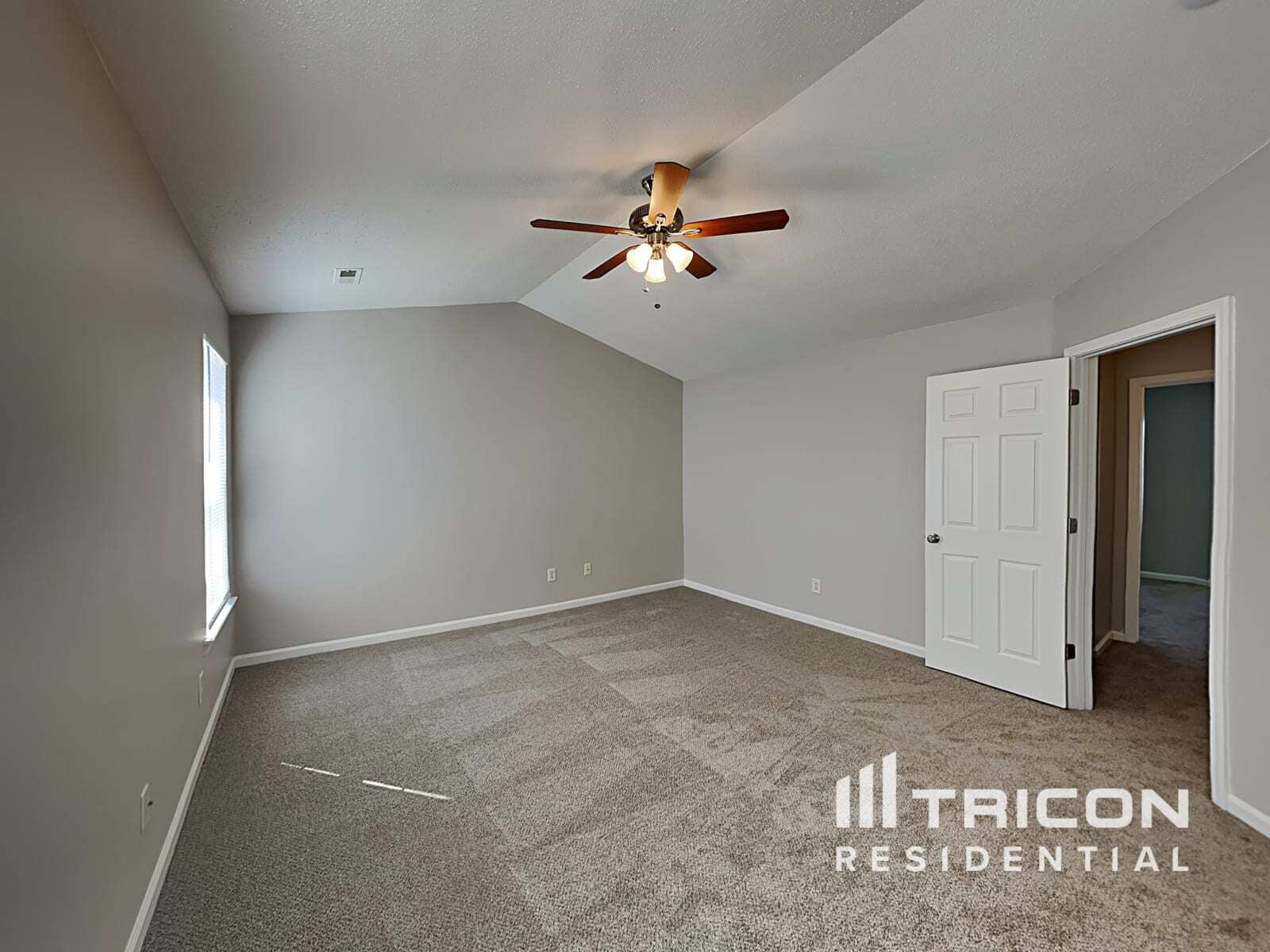 Building Photo - 9234 Tiger Lily Ln