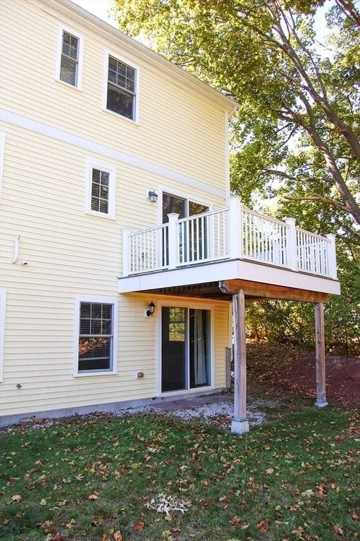 Building Photo - 10 Manahan St