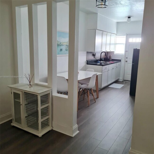 Building Photo - 8080 Tatum Waterway Dr
