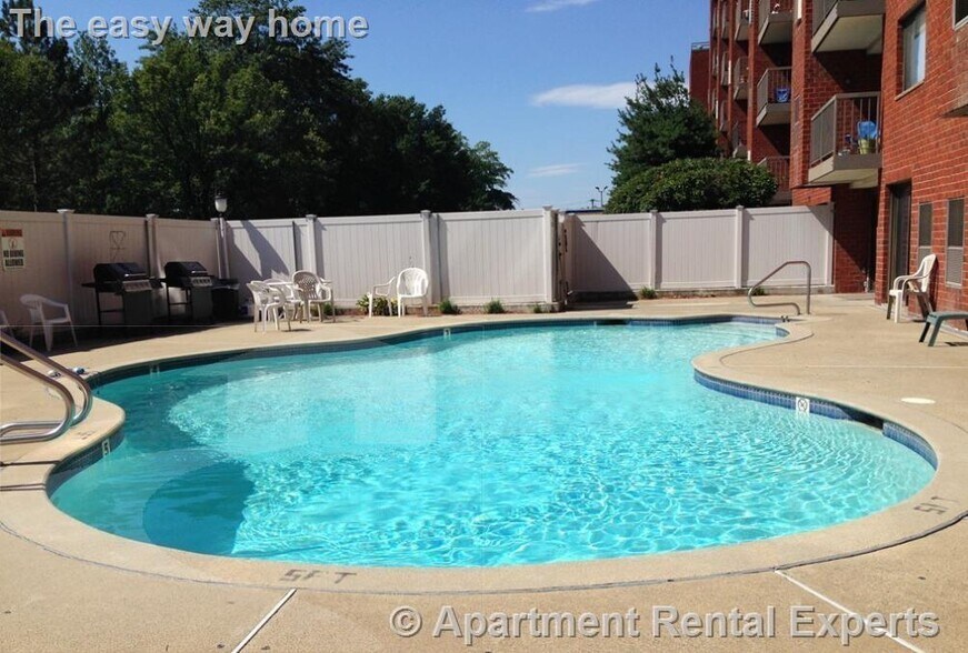 Building Photo - 30 Revere Beach Pkwy