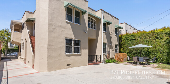 Building Photo - Charming and Spacious 3-Bedroom, 2-Bathroo...