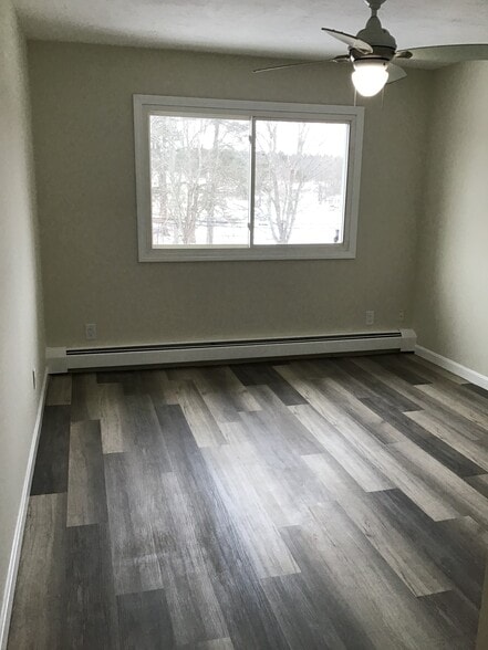 Building Photo - 210 Brook Village Rd