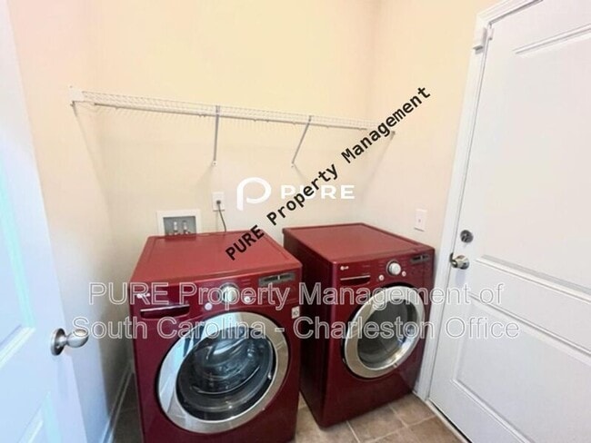 Building Photo - 2901 Penobscot Dr