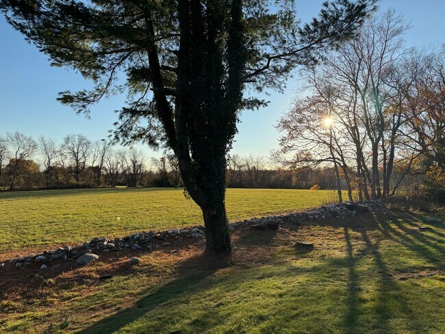 Building Photo - 460 Asbury Ridge