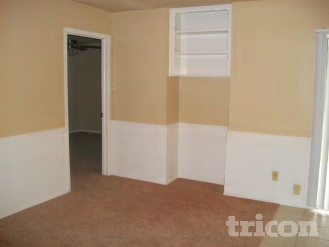 Building Photo - 1703 Sagebrush Trail