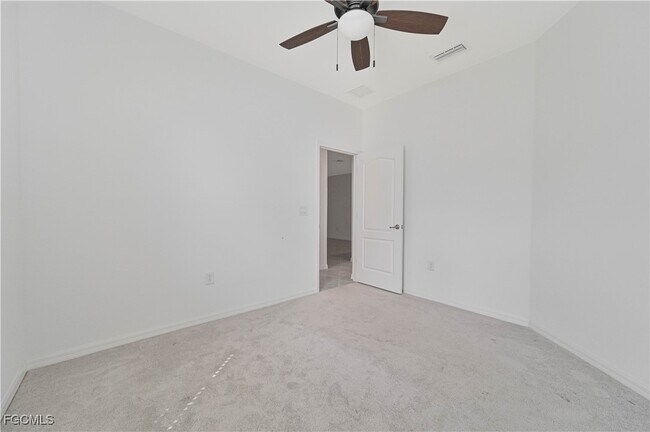 Building Photo - 4316 Lemongrass Dr