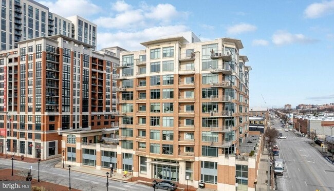 Building Photo - 1400 Lancaster St