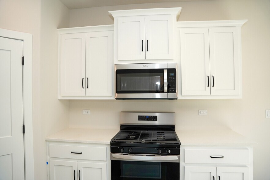 Building Photo - 20680 S Barker St